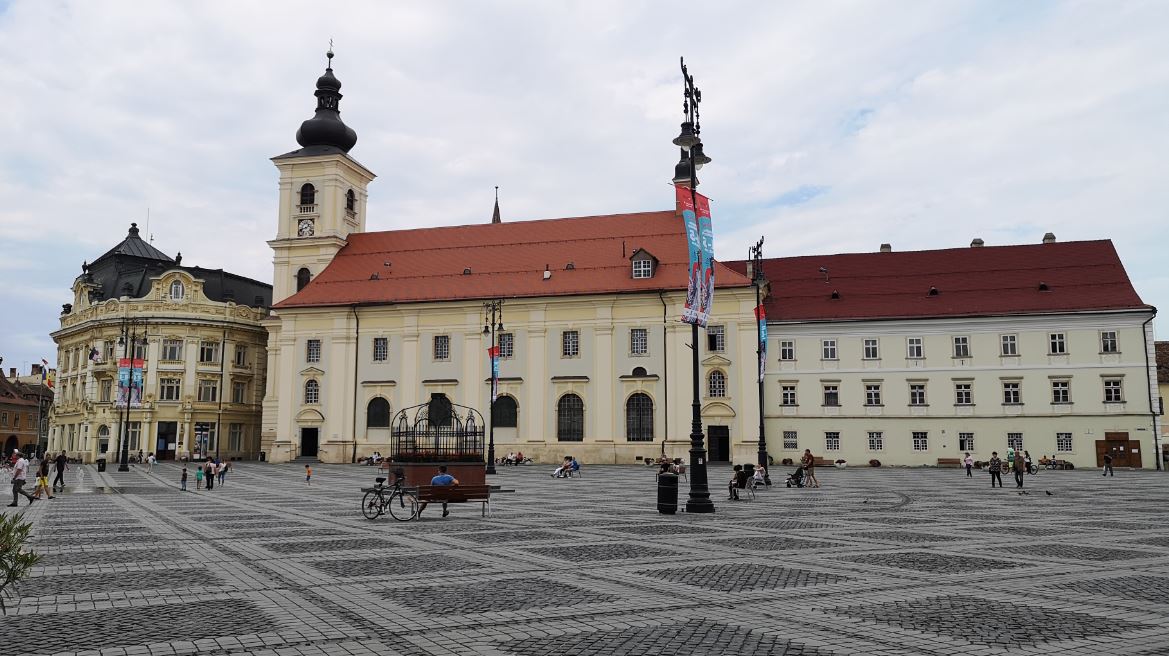 Marktplatz in Sibiu - alles recht vertraut